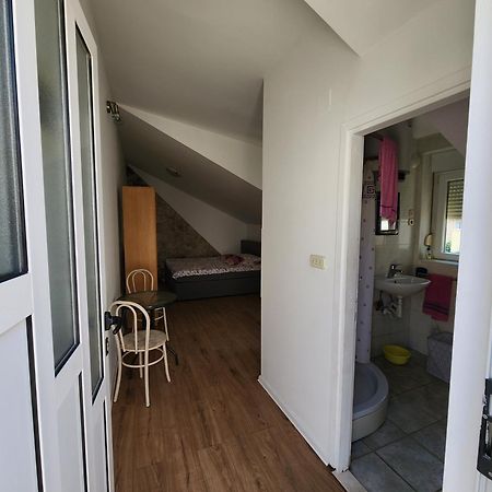 Apartmani Sole Vis Habitación foto