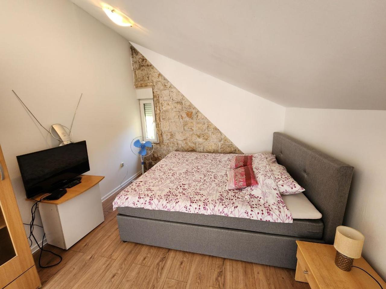 Apartmani Sole Vis Exterior foto