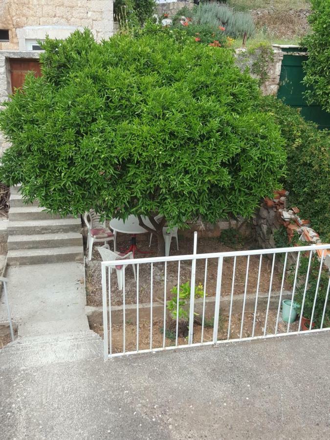 Apartmani Sole Vis Exterior foto